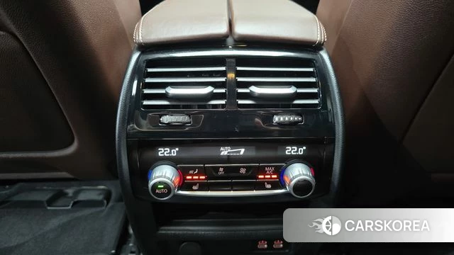BMW 5 Series (G30) id 4778863 из Кореи 26