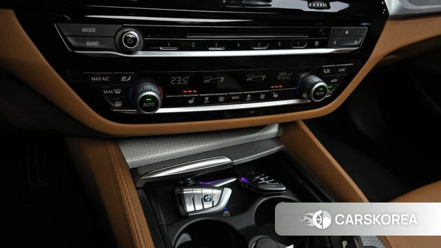 BMW 5 Series (G30) id 4357087 из Кореи 26