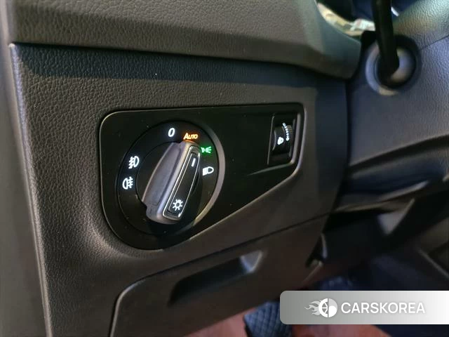 Volkswagen Tiguan L id 3882651 из Китая 26