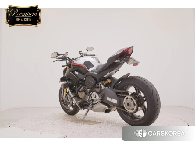 Ducati STREETFIGHTER V4 S id 3951940 из Японии 26