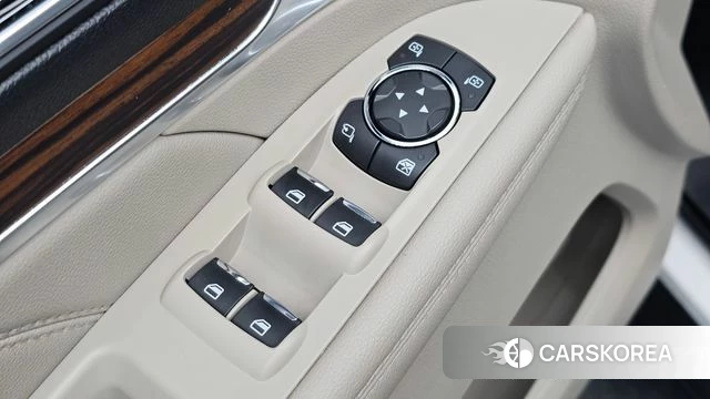 Ford Explorer id 4856215 из Кореи 26