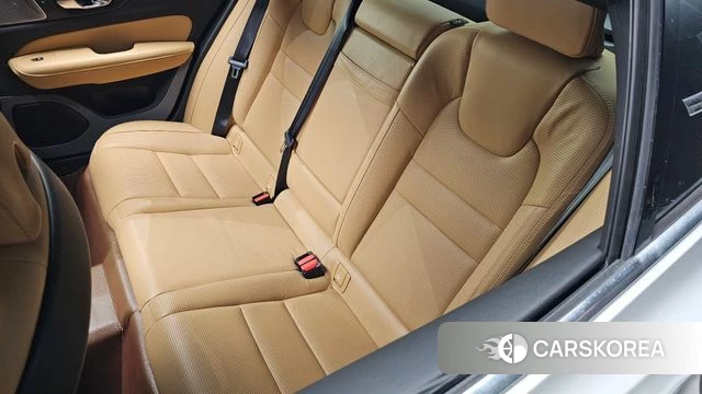 Volvo S60 3rd generation id 4476936 из Кореи 26
