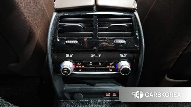 BMW 5 Series (G30) id 4923346 из Кореи 26