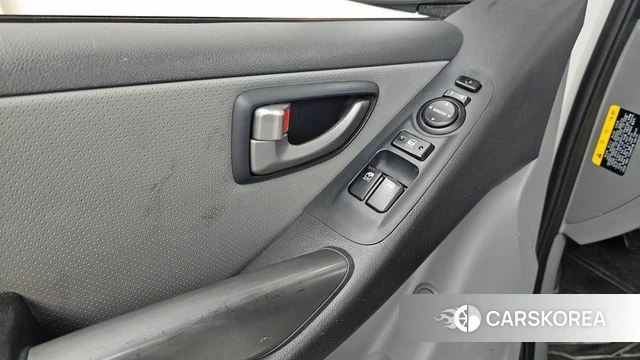 Hyundai The New Grand Starex id 4557940 из Кореи 26