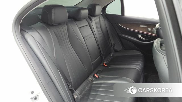 Mercedes-Benz E-Class W213 id 4424802 из Кореи 26