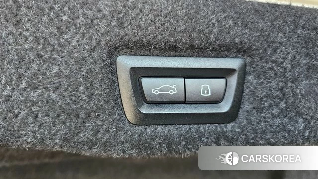 BMW 5 Series (G60) id 4493813 из Кореи 26