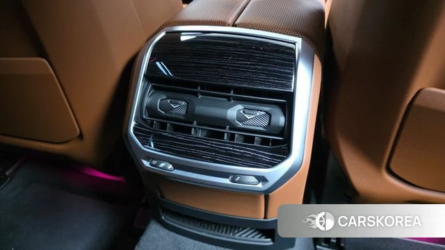 BMW 7 Series (G70) id 4441877 из Кореи 26