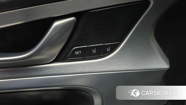 Genesis G70 id 4345800 из Кореи 26