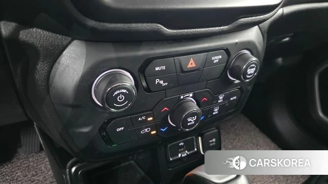 Jeep Renegade id 4581844 из Кореи 26