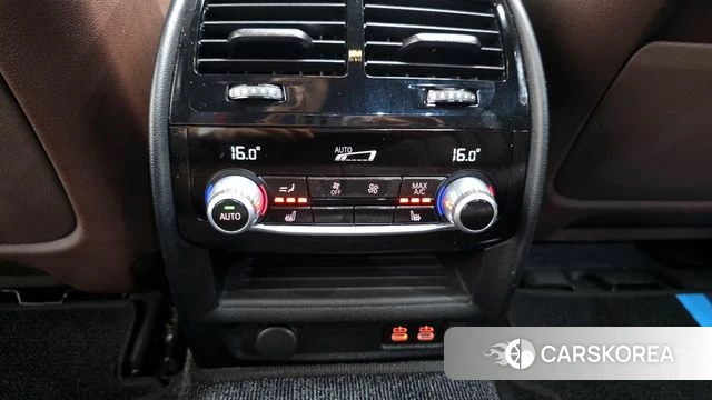 BMW 5 Series (G30) id 4308609 из Кореи 26