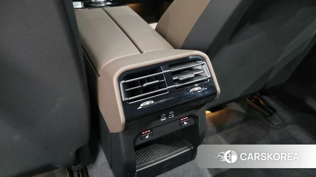 BMW 5 Series (G60) id 4279676 из Кореи 26