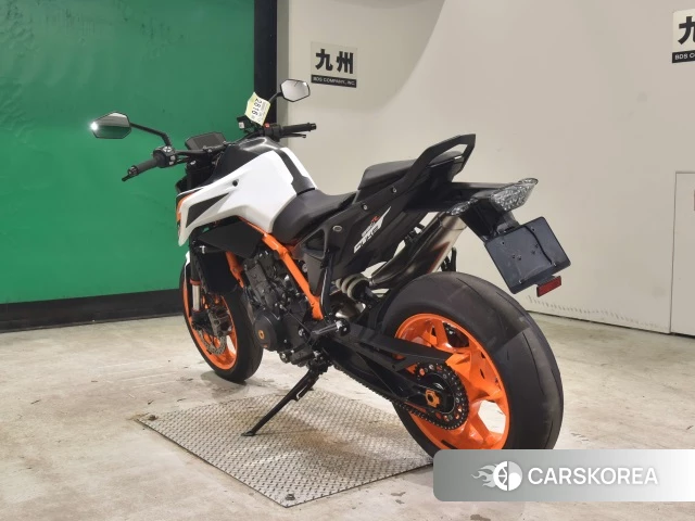 KTM 890 DUKE R id 3957894 из Японии 26