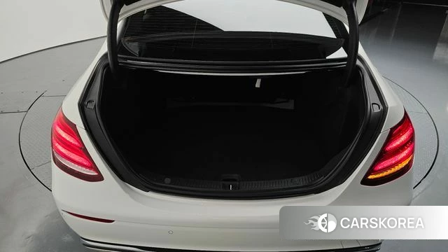 Mercedes-Benz E-Class W213 id 4615171 из Кореи 26