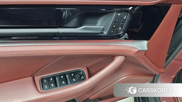 Porsche Panamera (976) id 4194188 из Кореи 26