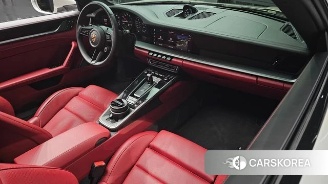 Porsche 911(992) id 4897934 из Кореи 26