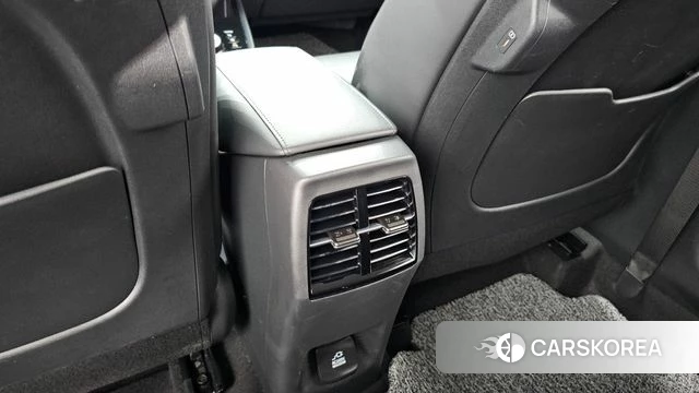 Kia Di Ol Nu Niro id 4768619 из Кореи 26