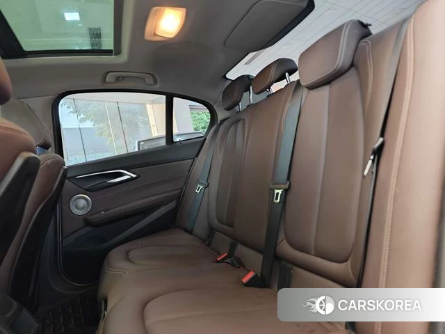 BMW 1 series id 4227915 из Китая 26
