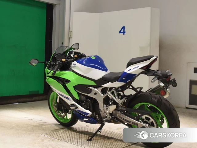 Kawasaki ZX-4RR id 4191968 из Японии 26