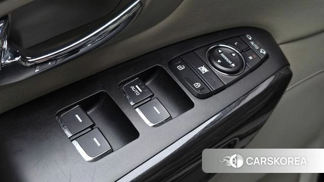 Kia All New Carnival id 4882734 из Кореи 26