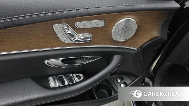 Mercedes-Benz E-Class W213 id 4625128 из Кореи 26