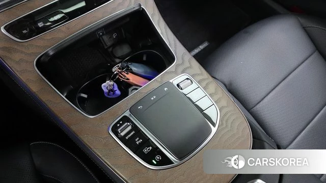 Mercedes-Benz E-Class W213 id 4696364 из Кореи 26