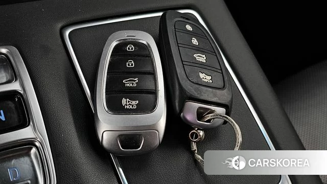 Hyundai The New Grandeur IG id 4310227 из Кореи 26