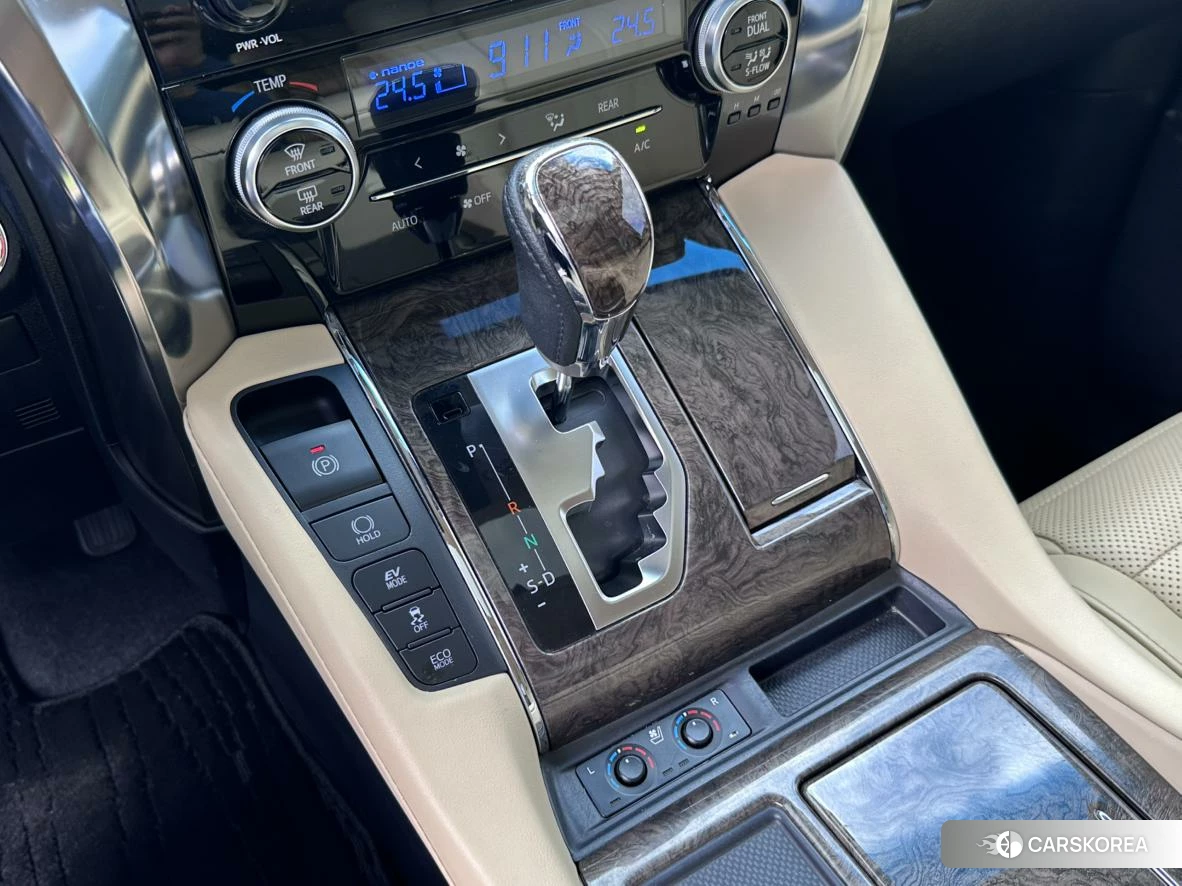 Toyota Elfa id 4493273 из Китая 26