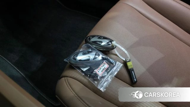 Hyundai Grandeur Hybrid (GN7) id 4608140 из Кореи 26
