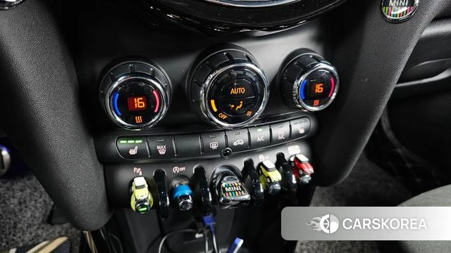 Mini Cooper S id 4231654 из Кореи 26