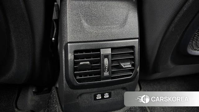 BMW 1 Series (F40) id 4222968 из Кореи 26