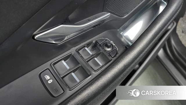 Jaguar E-PACE id 4536699 из Кореи 26