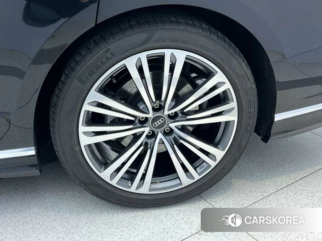 Audi A8 id 4208982 из Китая 26