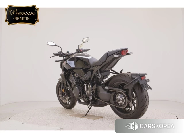 Honda CB1000R id 3949798 из Японии 26