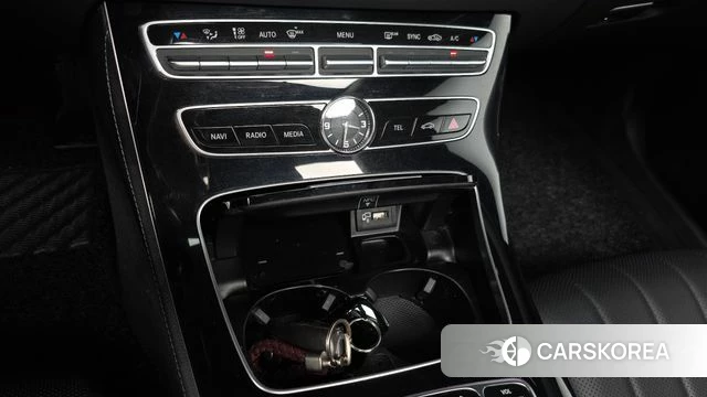 Mercedes-Benz E-Class W213 id 4551725 из Кореи 26