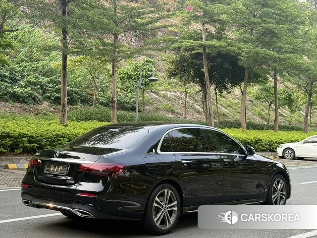 Mercedes-Benz E-class id 4222391 из Китая 26