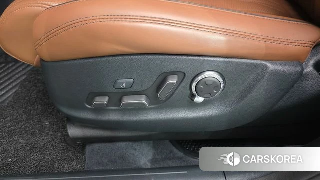 Genesis GV70 id 4350550 из Кореи 26