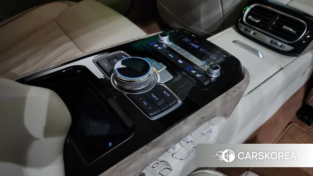 Genesis G90 id 4284903 из Кореи 26