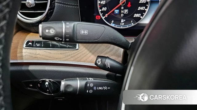 Mercedes-Benz E-Class W213 id 4305207 из Кореи 26