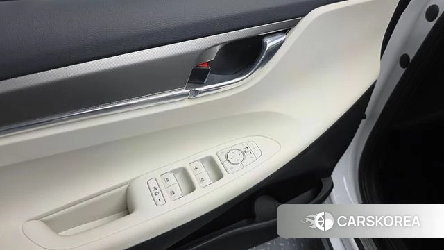 Hyundai The New Grandeur IG Hybrid id 4330415 из Кореи 26