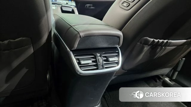 Hyundai The New Grandeur IG Hybrid id 4632158 из Кореи 26