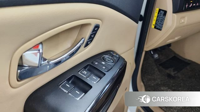 Kia All New Carnival id 4448346 из Кореи 26