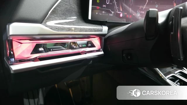 BMW 7 Series (G70) id 4691115 из Кореи 26