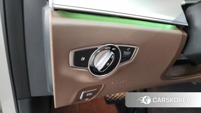 Mercedes-Benz E-Class W213 id 4581010 из Кореи 26