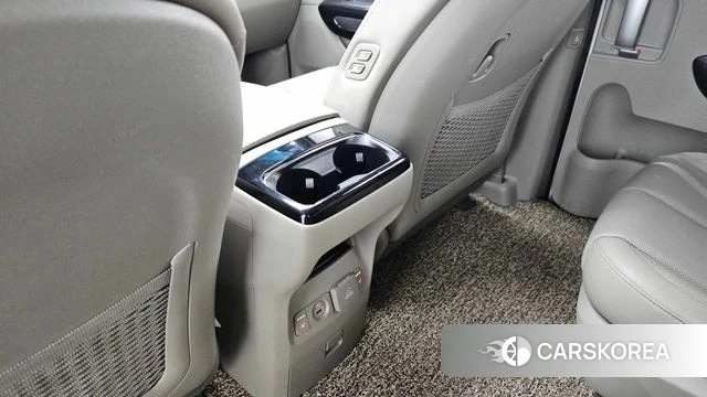 Kia All New Carnival id 4357013 из Кореи 26