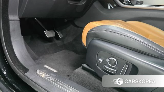 Land Rover Range Rover Velar id 4728116 из Кореи 26