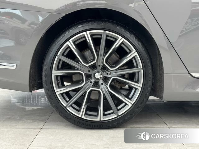 BMW 7 series id 4348817 из Китая 26