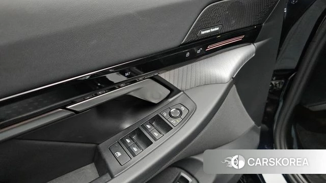 BMW 5 Series (G60) id 4792446 из Кореи 26