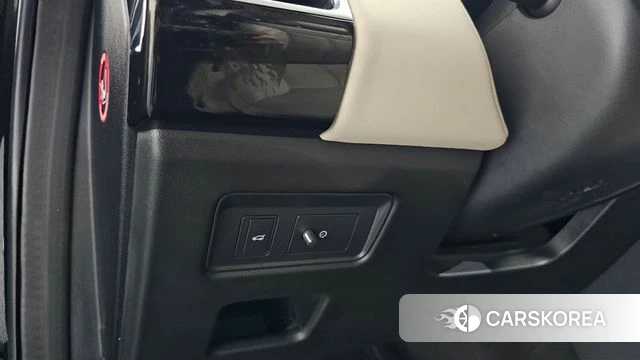 Land Rover Discovery 5 id 4776001 из Кореи 26