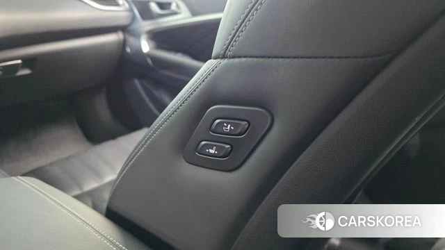 Genesis G70 id 4294900 из Кореи 26