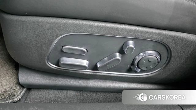 Genesis G90 (RS4) id 4201927 из Кореи 26